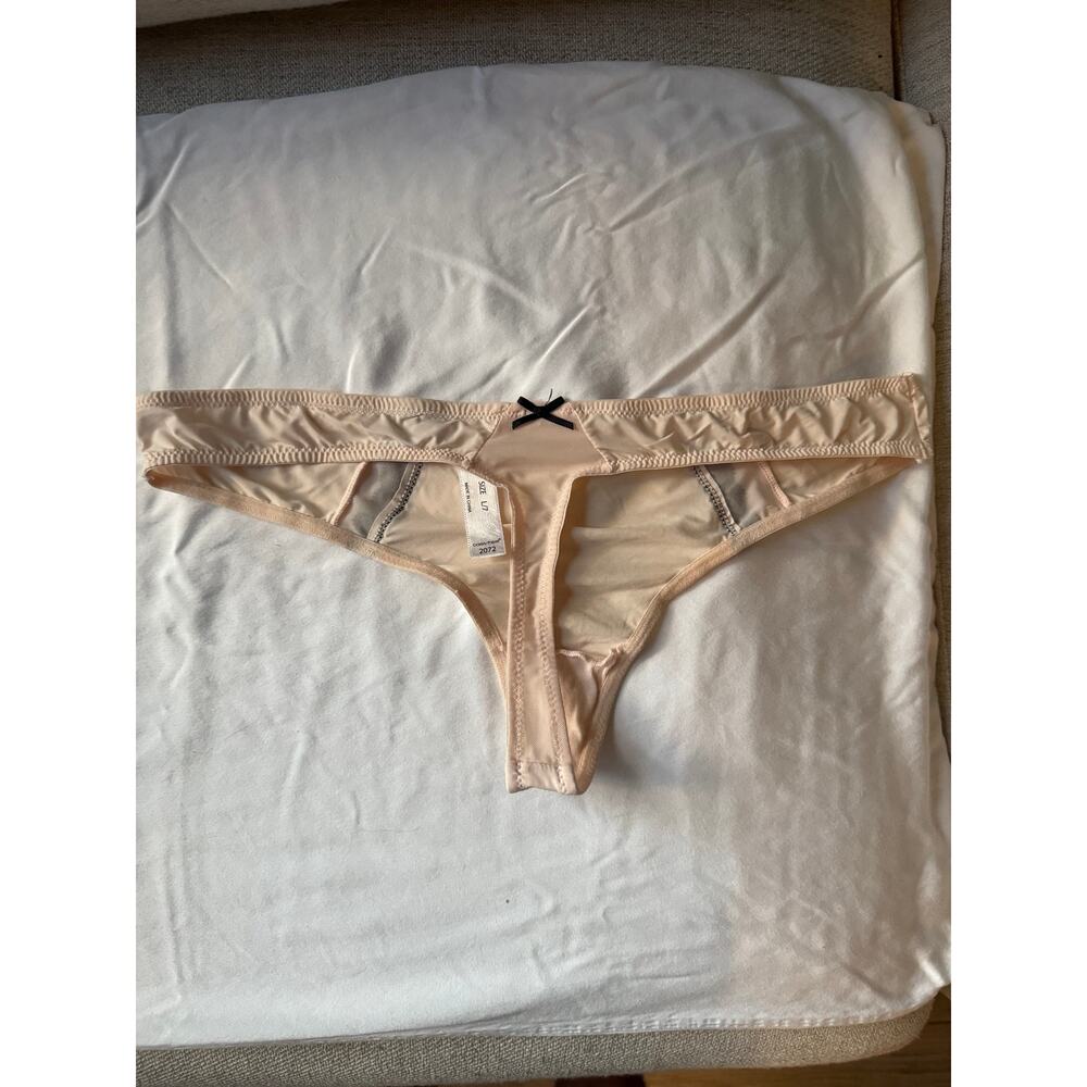 NWOT Barely There Nude Thong Panty Size L/7 Lace Trim Nylon Spandex - Picture 2 of 5